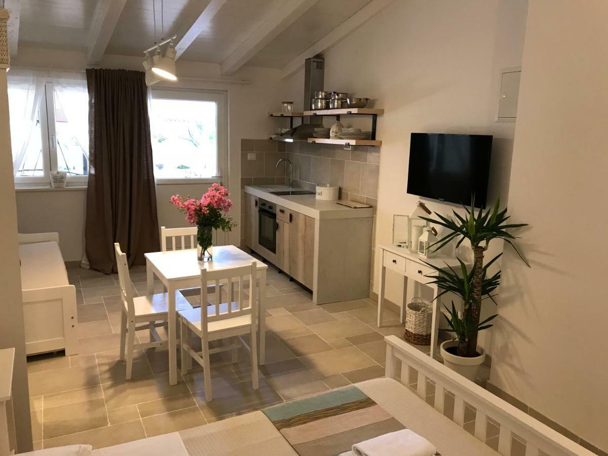Apartments Rita Задар Стая снимка